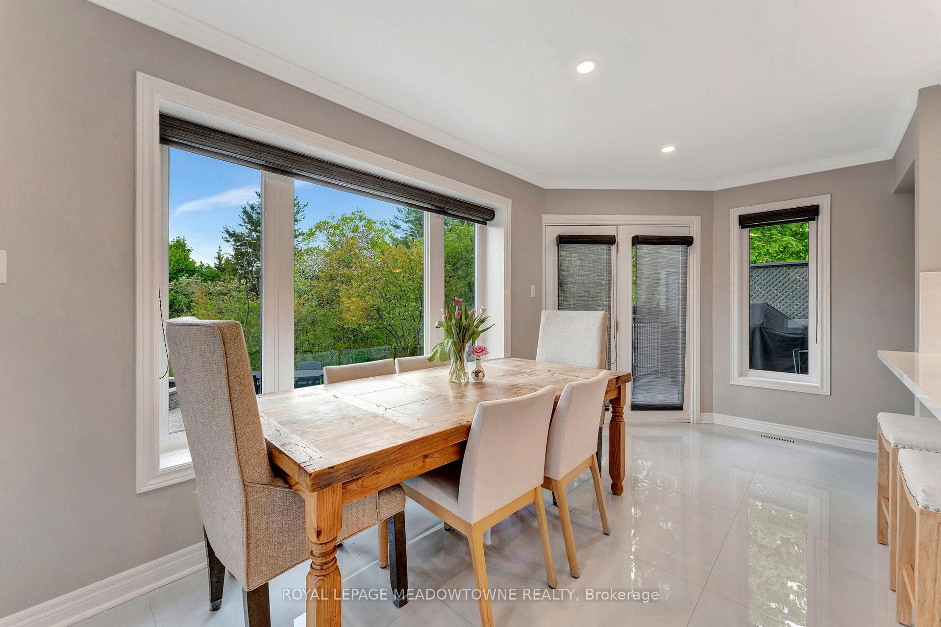 2008 Peak Place - Detached photo 9 of 40 in Oakville, Ontario