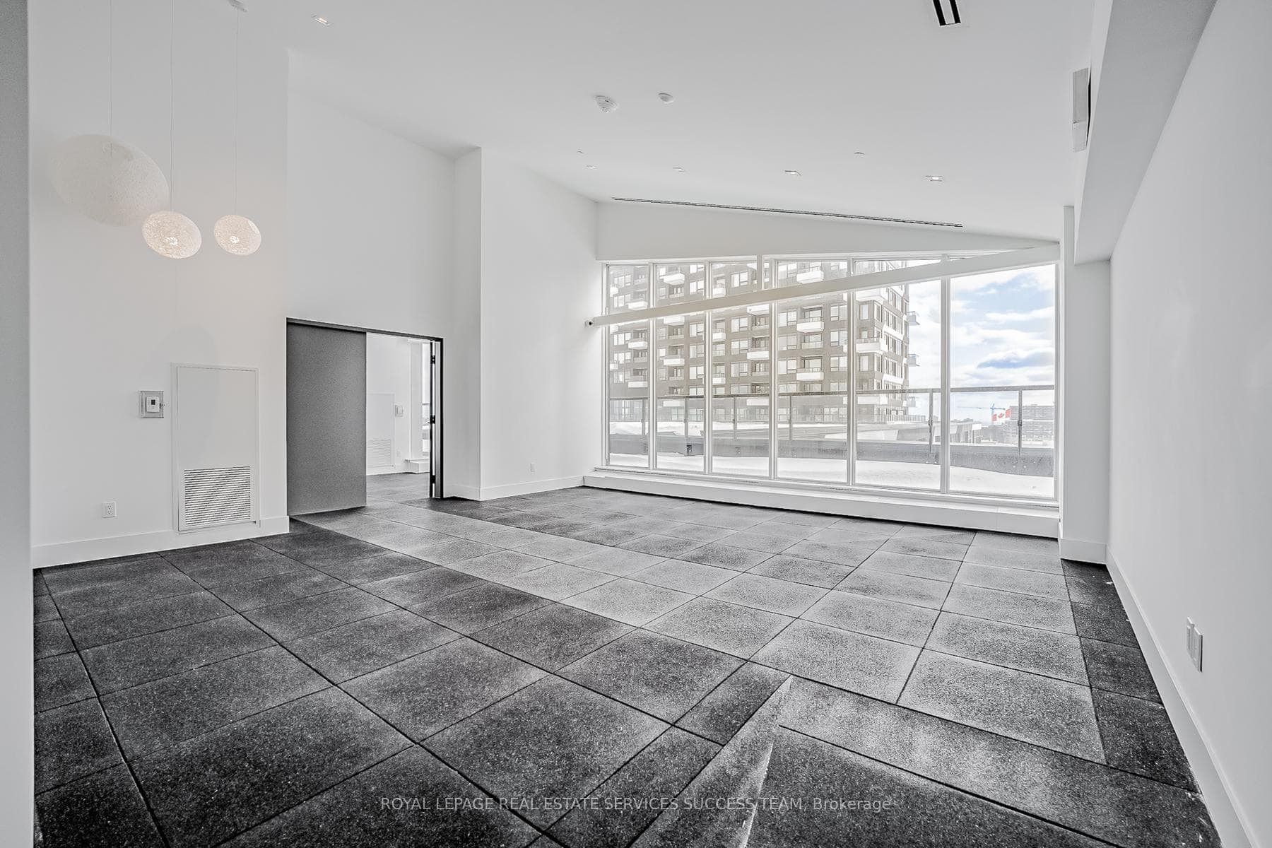 2485 Taunton Road Unit 447 - Condo photo 27 of 31 in Oakville, Ontario