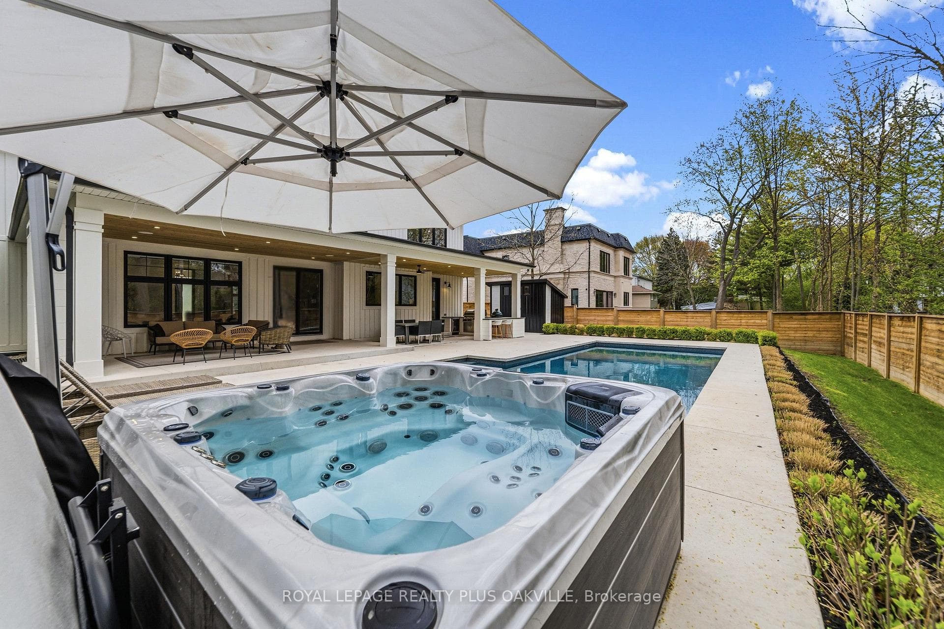 2057 Salvator Boulevard - Detached photo 47 of 50 in Oakville, Ontario