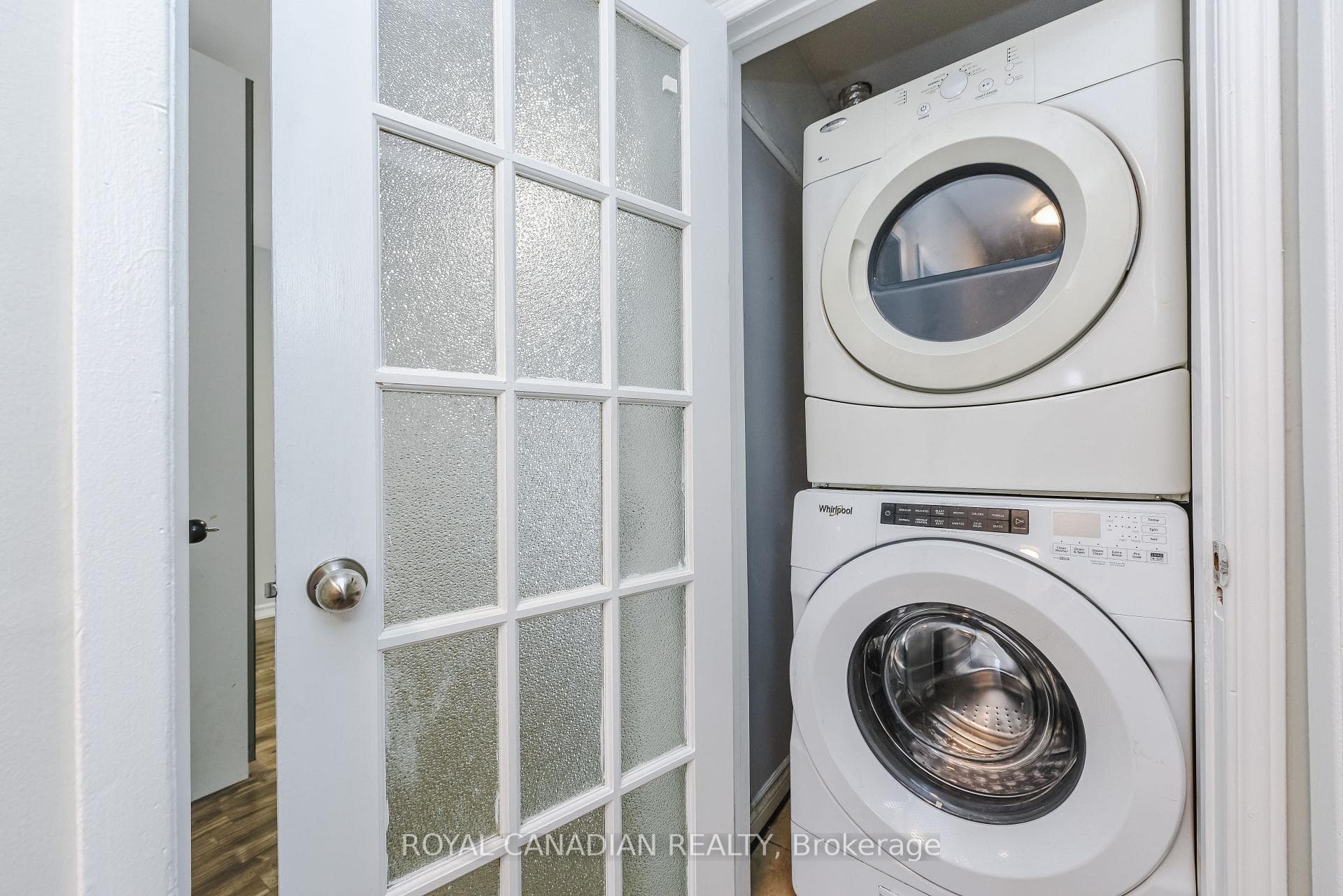7566 Lockington Crescent - Detached photo 25 of 48 in Mississauga, Ontario
