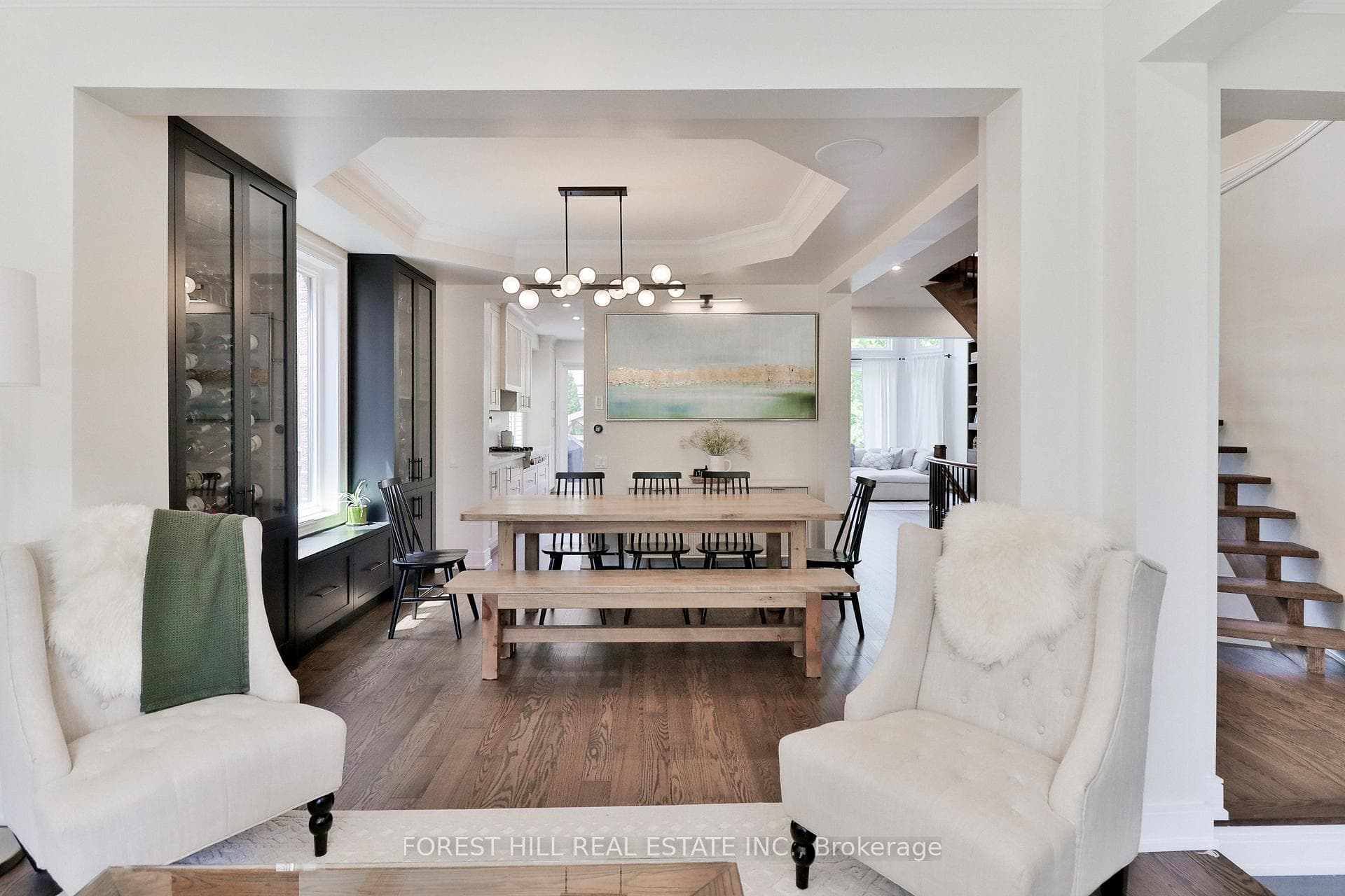 327 Turning Leaf Road - Detached photo 9 of 43 in Oakville, Ontario