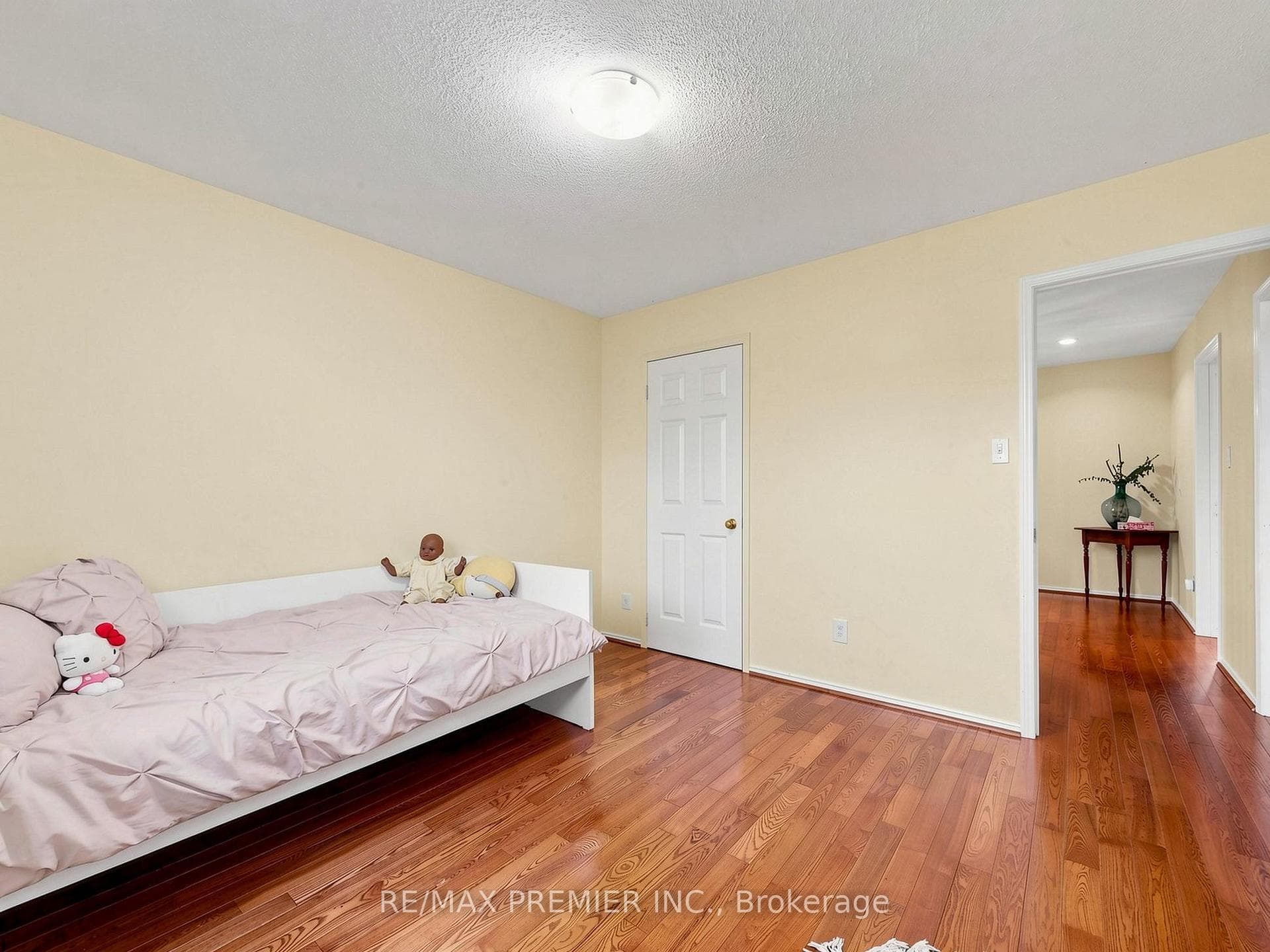 4579 Guildwood Way - Detached photo 24 of 31 in Mississauga, Ontario