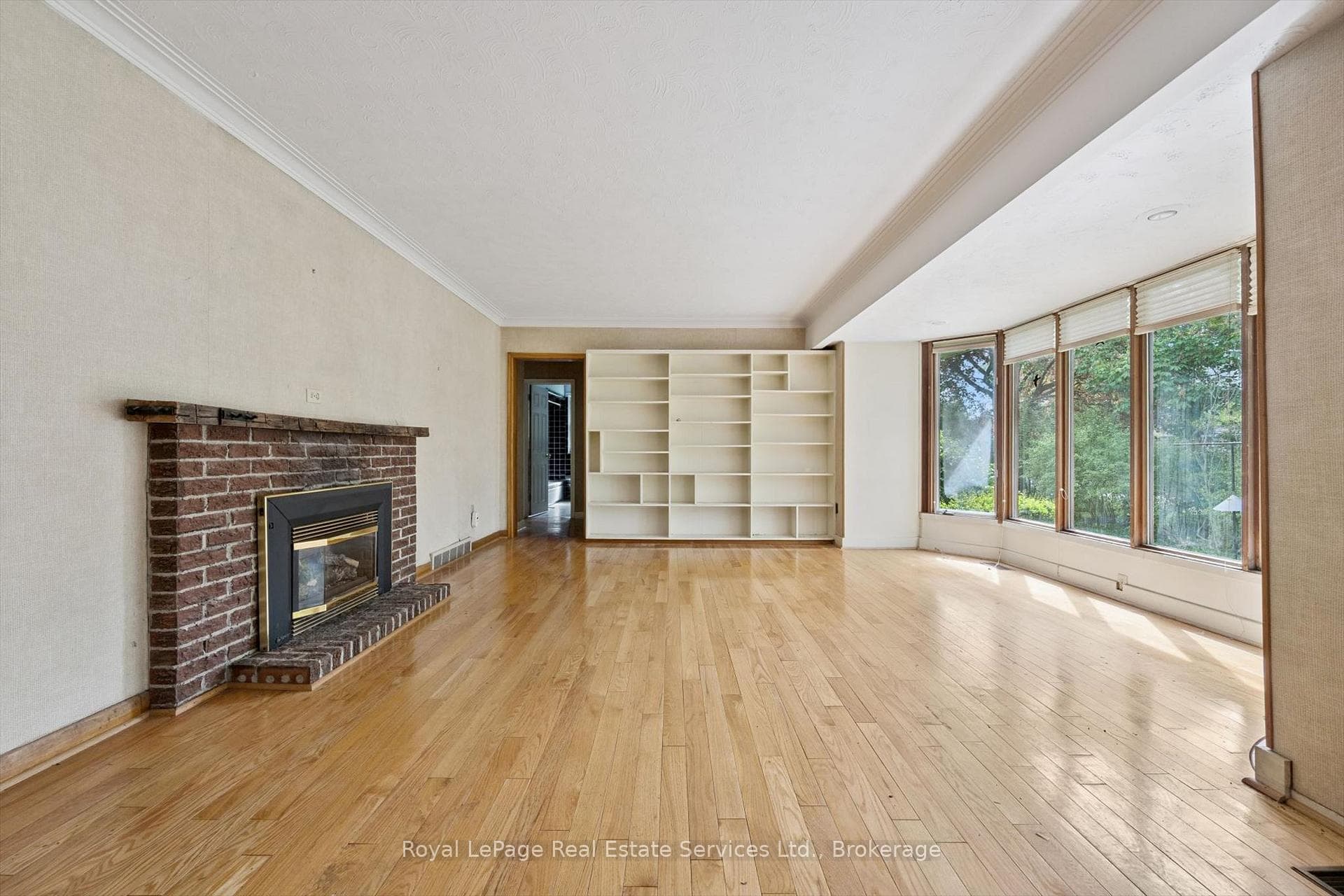 1118 Melvin Avenue - Detached photo 13 of 26 in Oakville, Ontario