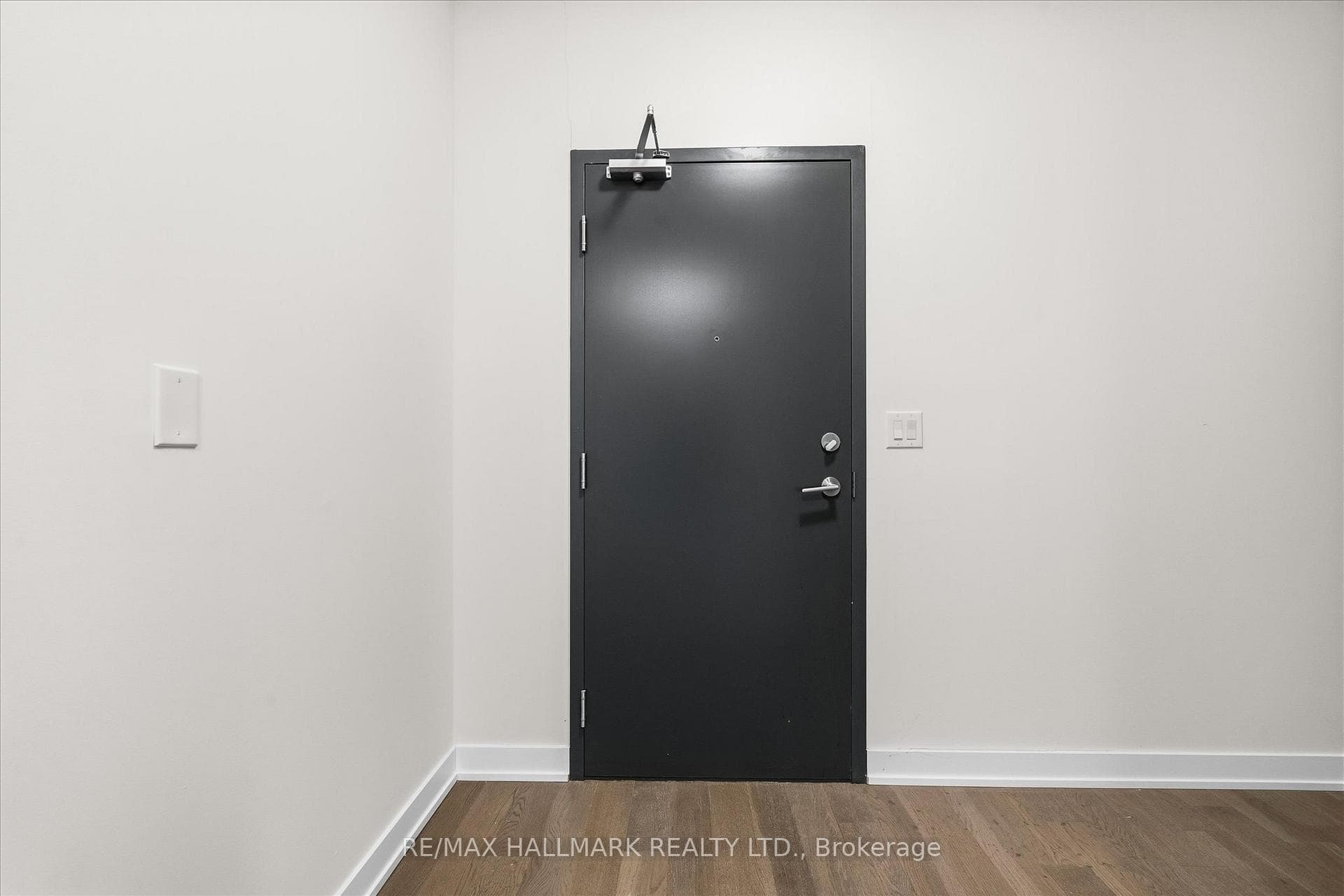 1350 Kingston Road Unit 409 - Condo photo 7 of 34 in Birch Cliff / Cliffside, Ontario