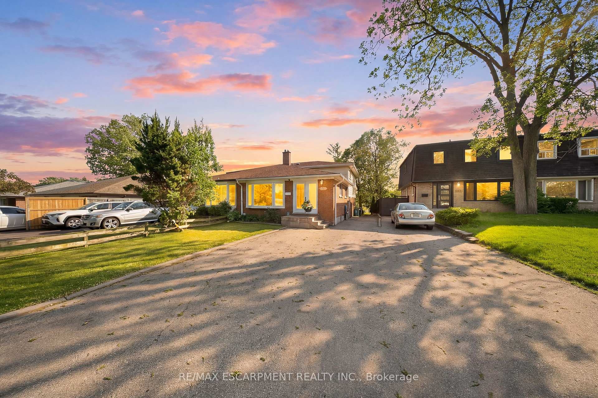 1251 Fairdale Drive - Semi-Detached photo 1 of 50 in Mississauga, Ontario