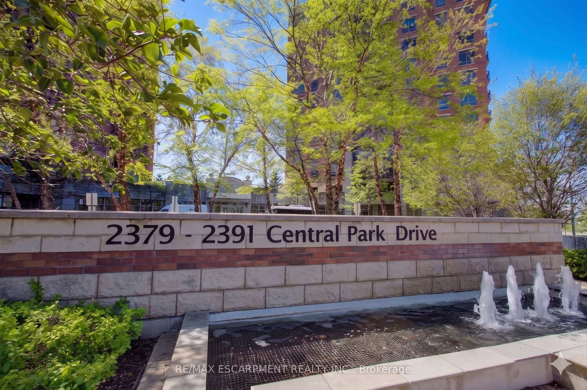2379 Central Park Drive Unit 603 - Condo photo 3 of 43 in Oakville, Ontario