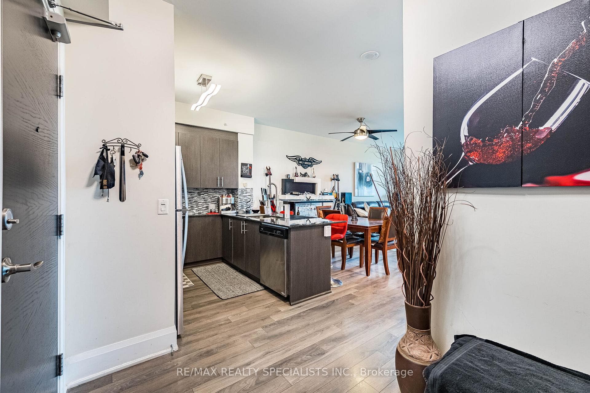 45 Yorkland Boulevard Unit 805 - Condo photo 11 of 50 in Brampton, Ontario