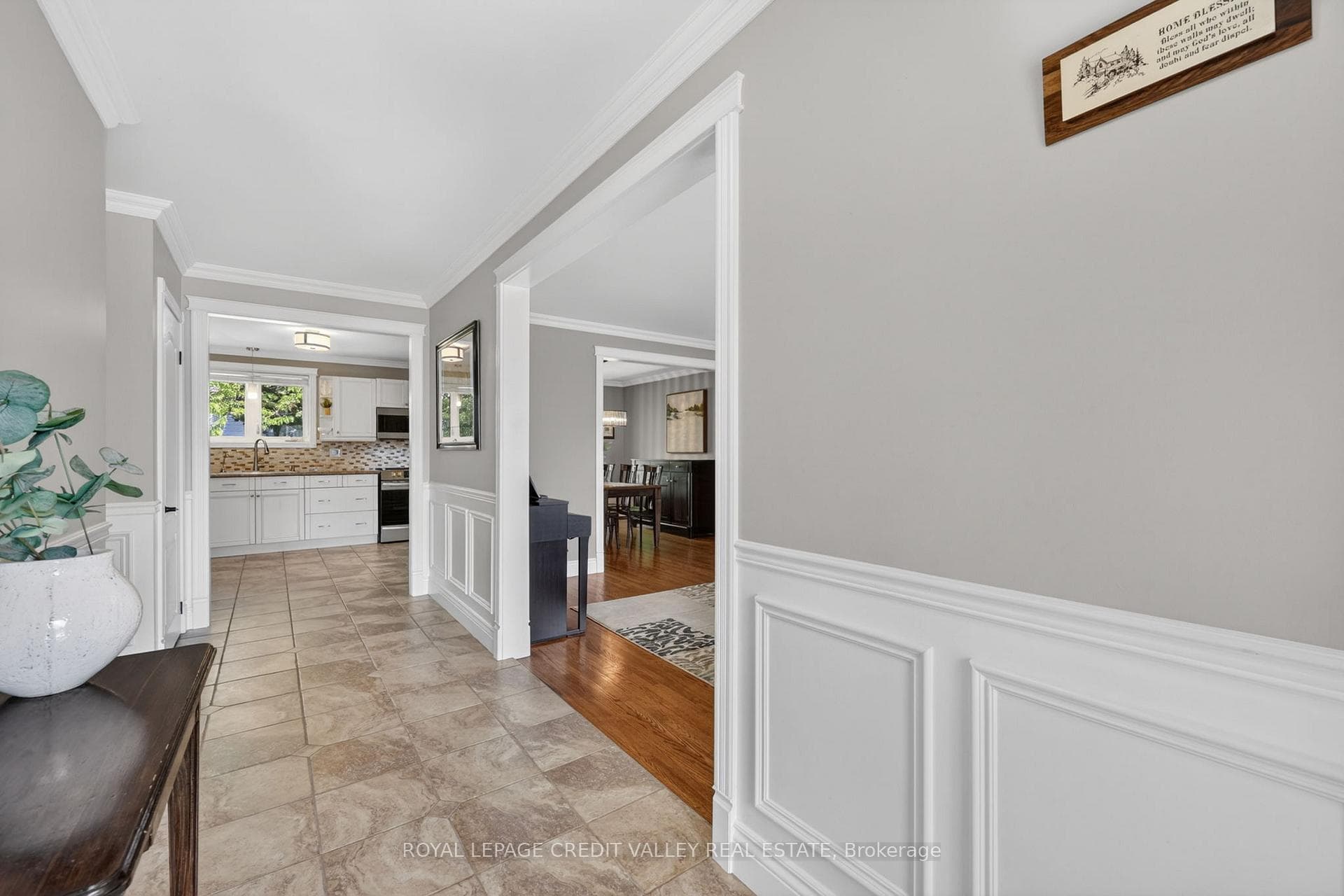 52 Terra Cotta Crescent - Detached photo 6 of 50 in Brampton, Ontario