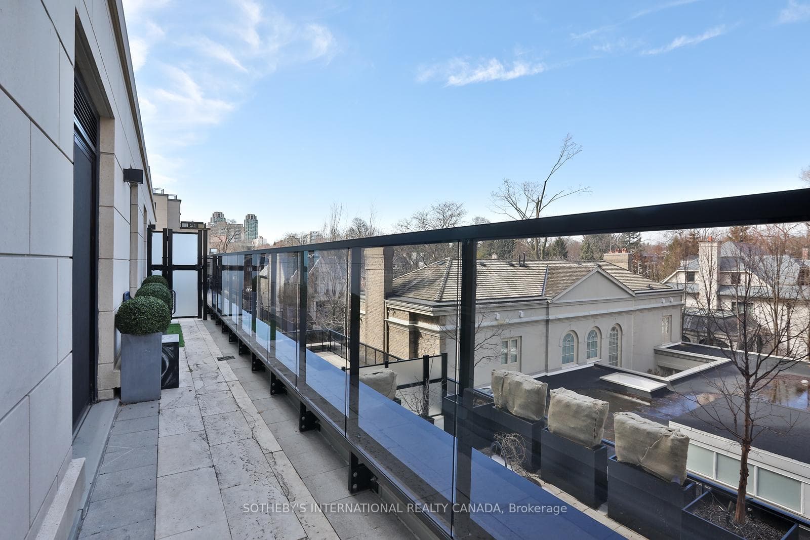 1 Forest Hill Road Unit 401 - Condo photo 34 of 36 in Annex / Yorkville / Summerhill, Ontario