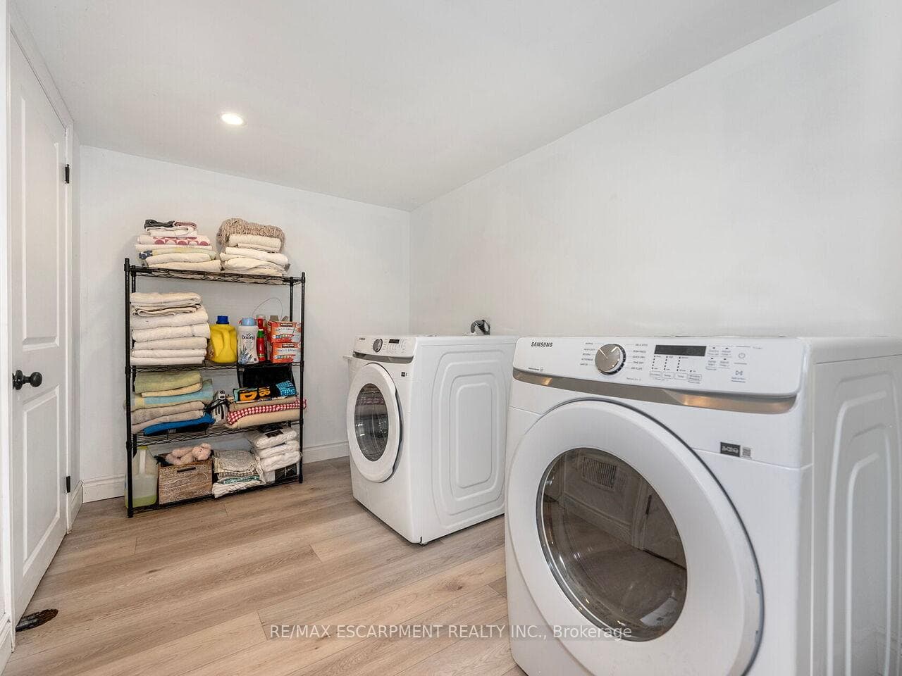 2448 Wooden Hill Circle - Townhouse photo 41 of 50 in Oakville, Ontario