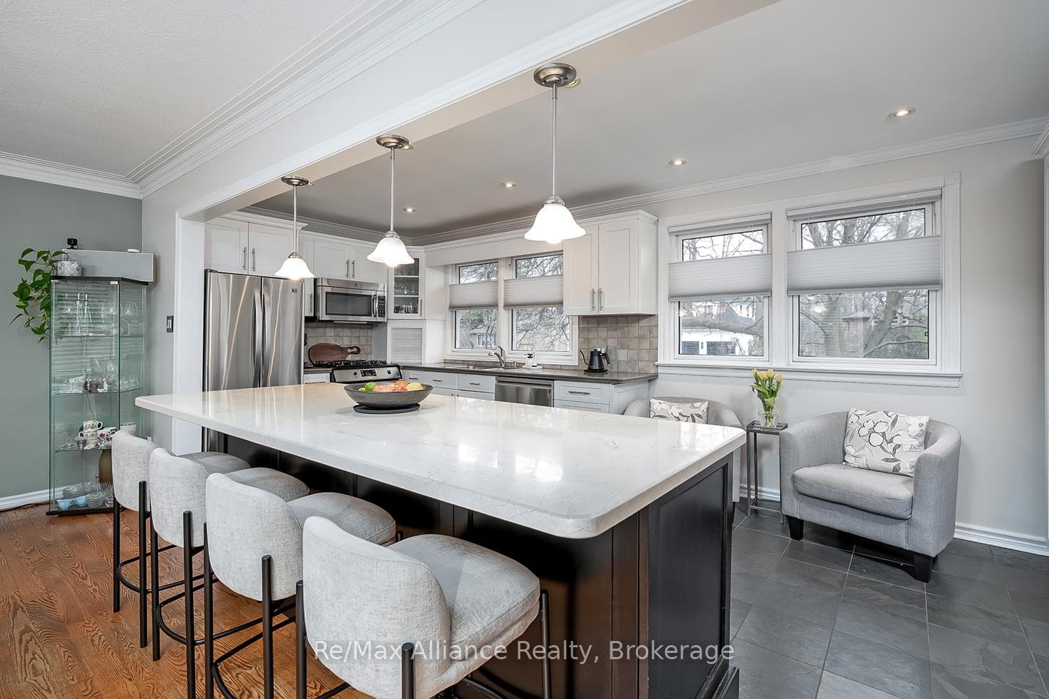 183 Westminster Drive - Detached photo 10 of 44 in Oakville, Ontario