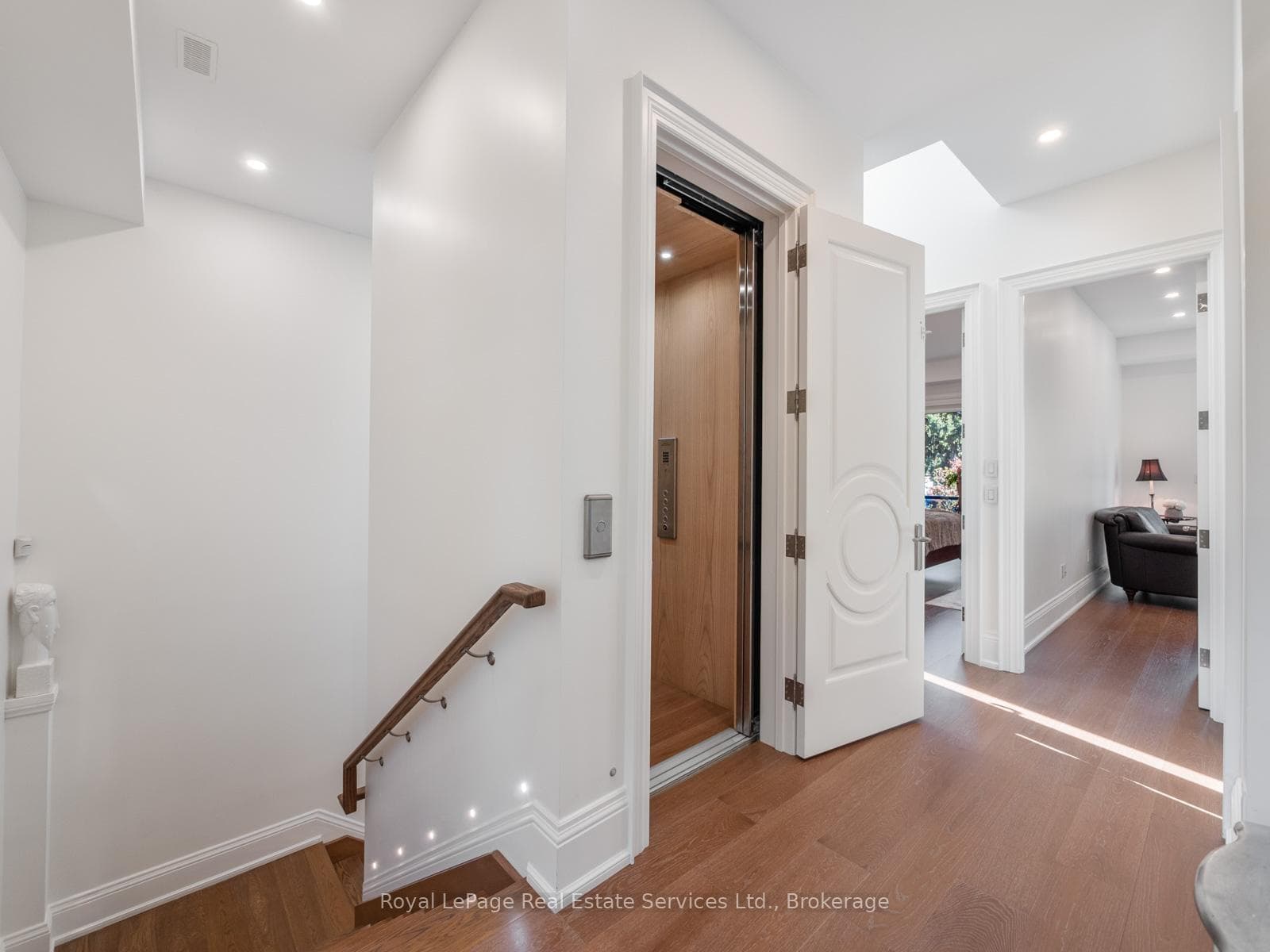 36 Anderson Street - Detached photo 17 of 49 in Oakville, Ontario
