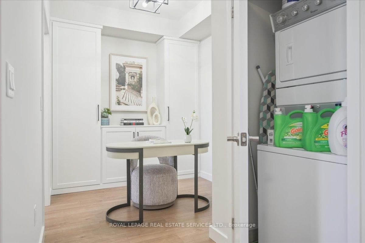 168 Sabina Drive Unit 211 - Condo photo 9 of 41 in Oakville, Ontario