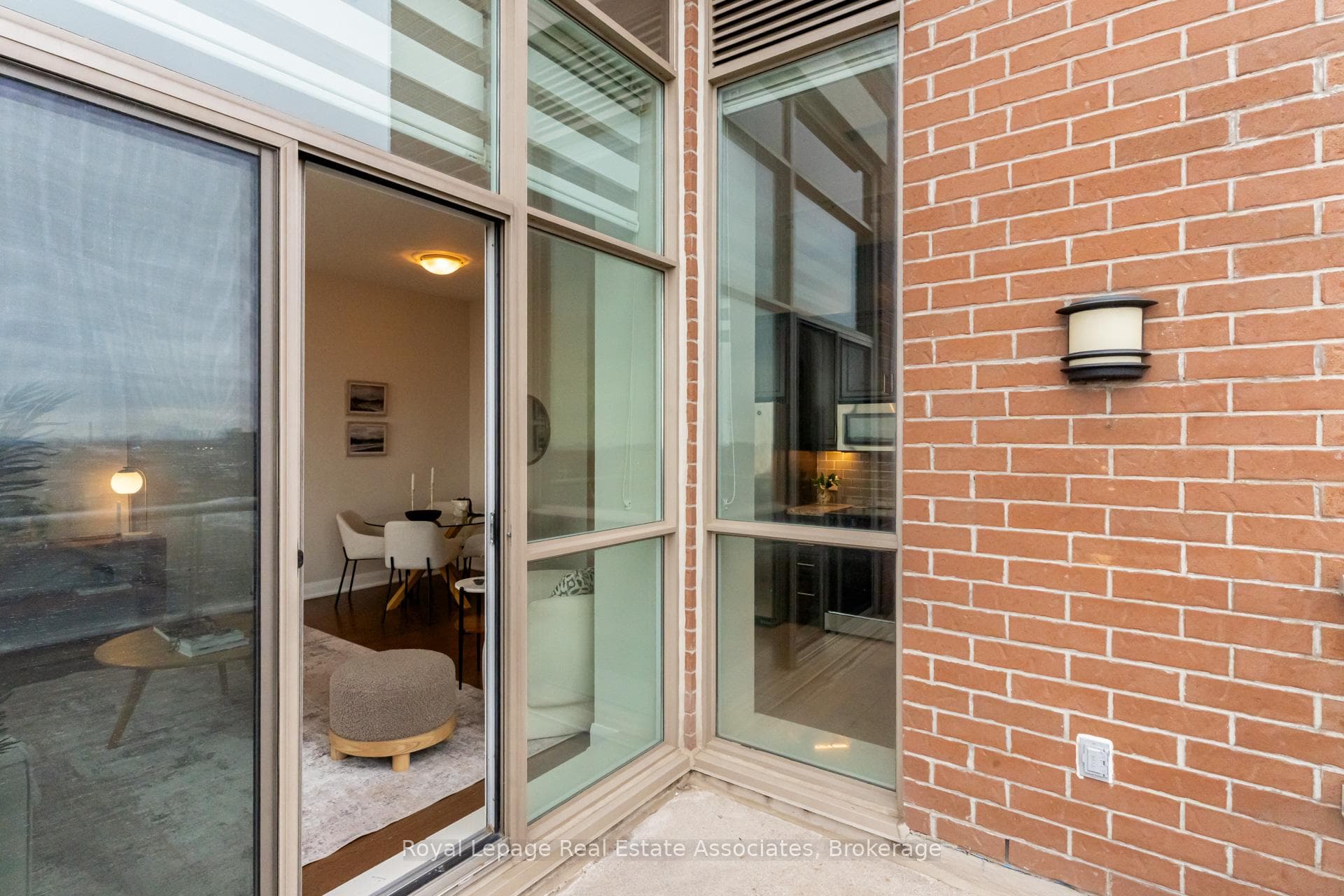 2470 Prince Michael Drive Unit 712 - Condo photo 35 of 49 in Oakville, Ontario