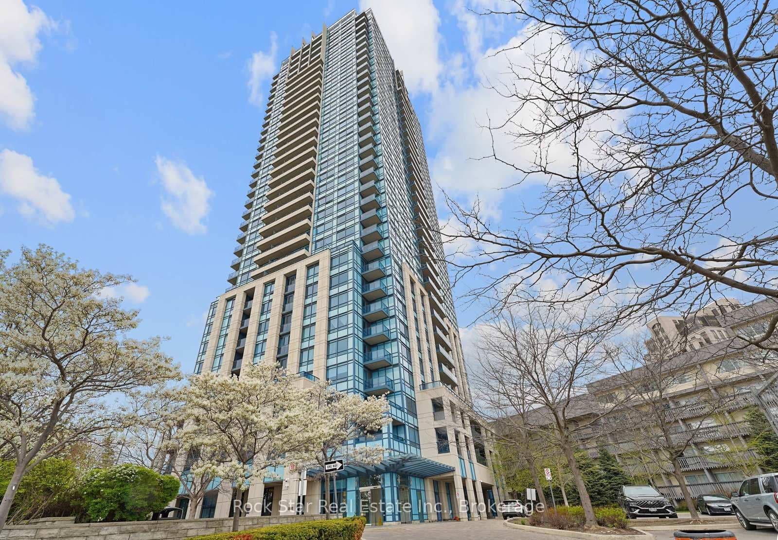 181 Wynford Drive Unit 706 - Condo photo 1 of 28 in Don Mills / Parkwoods / Victoria Village, Ontario