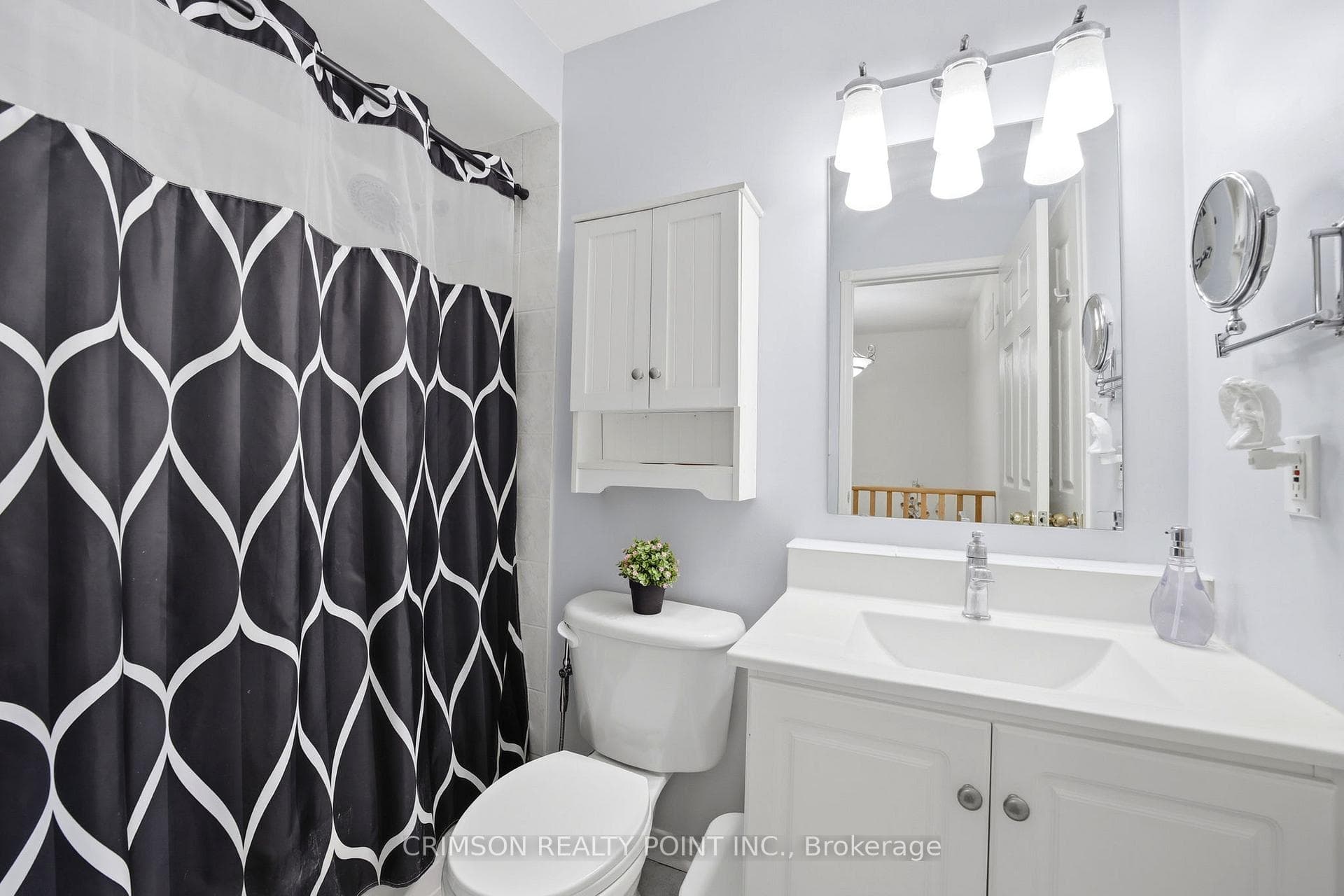 42 Dawson Crescent - Townhouse photo 18 of 37 in Milton, Ontario