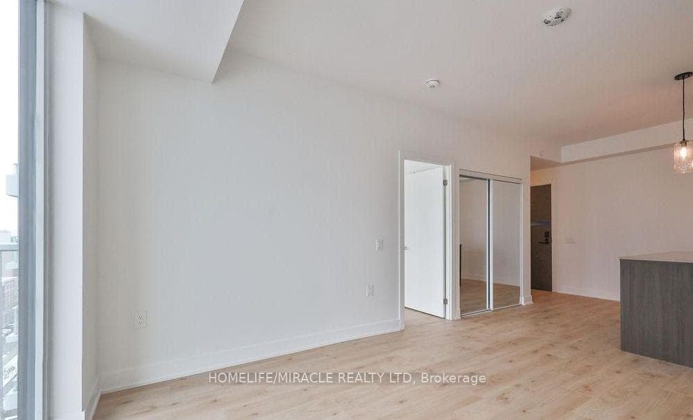 2088 James Street Unit 1106 - Condo photo 4 of 18 in Burlington, Ontario