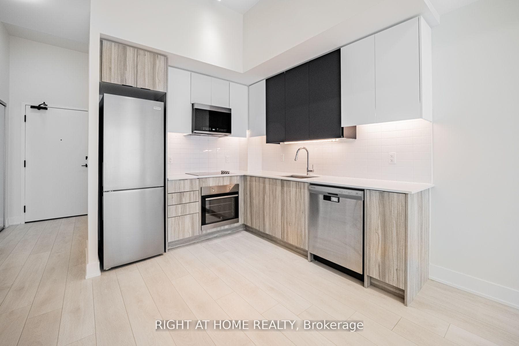 2485 Taunton Road Unit 451 - Condo photo 11 of 27 in Oakville, Ontario