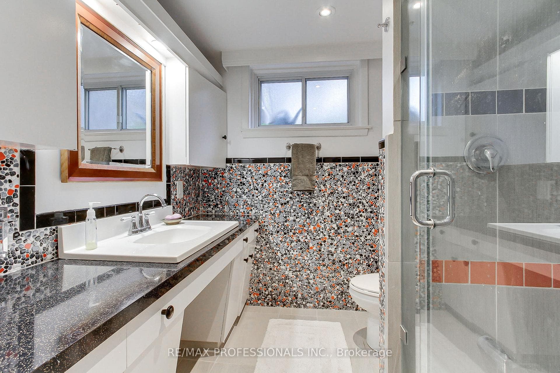 40 Cowley Avenue - Detached photo 29 of 40 in Etobicoke (Islington / Rexdale), Ontario