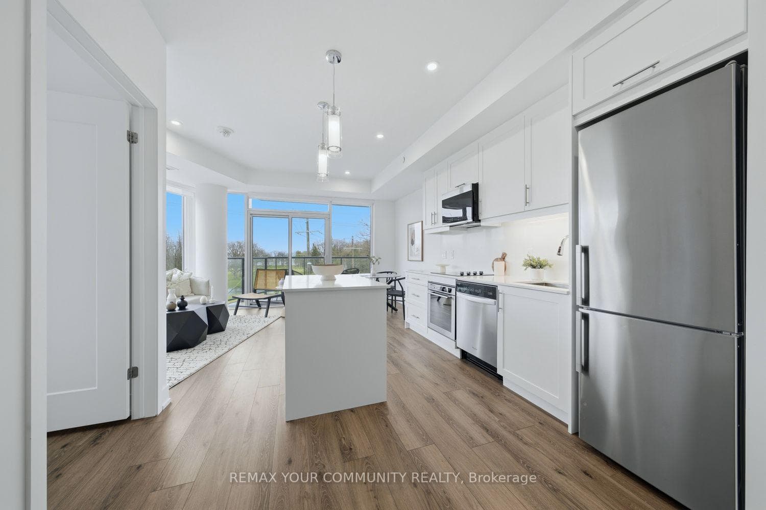 1316 Kingston Road Unit 305 - Condo photo 7 of 47 in Birch Cliff / Cliffside, Ontario