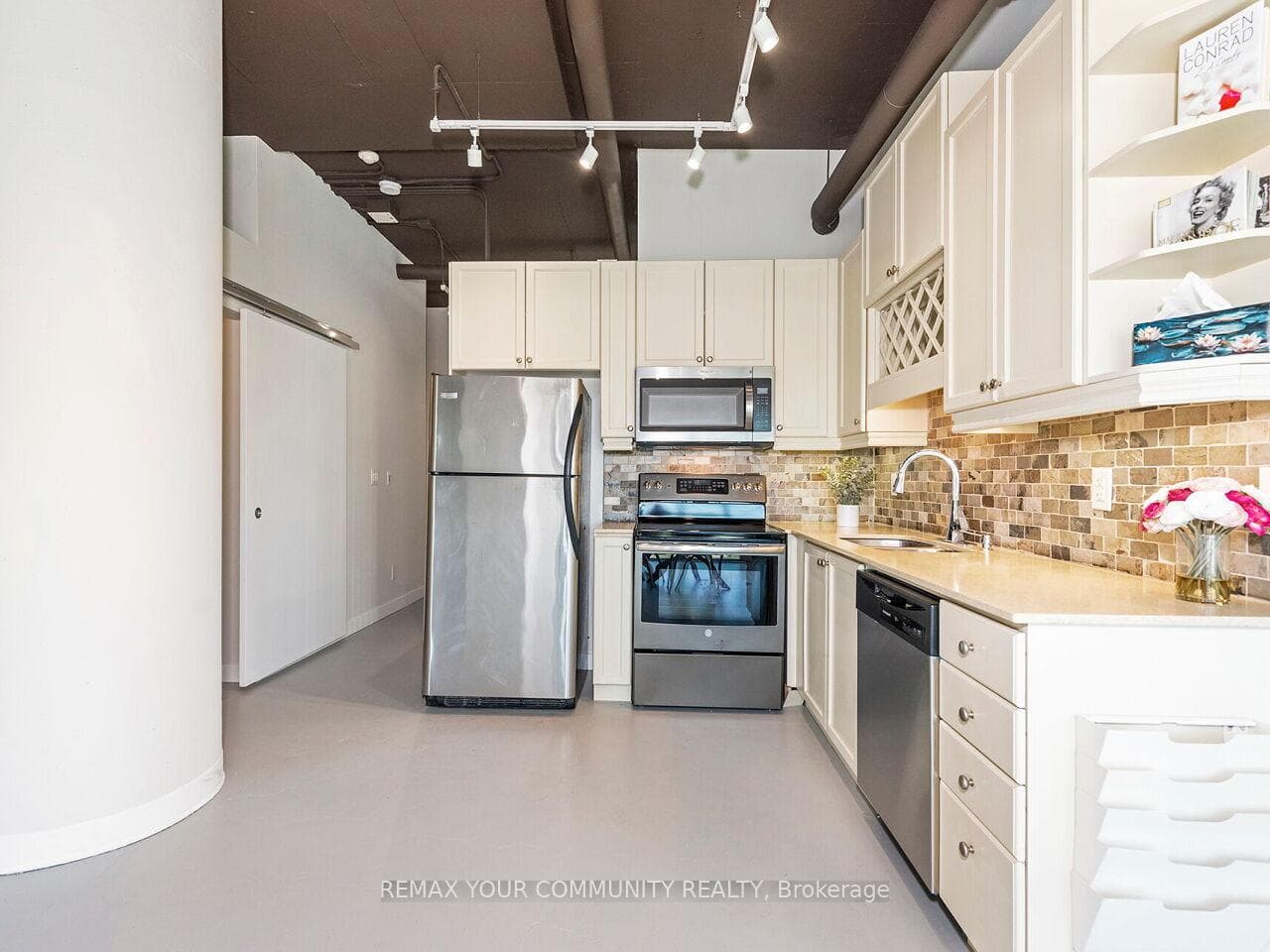 2 Fieldway Road Unit 601 - Condo photo 9 of 34 in Etobicoke (Islington / Rexdale), Ontario