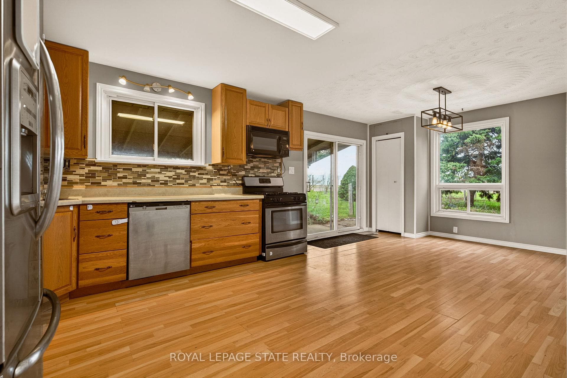 564 Trinity Church Road - Detached photo 6 of 27 in Hamilton, Ontario