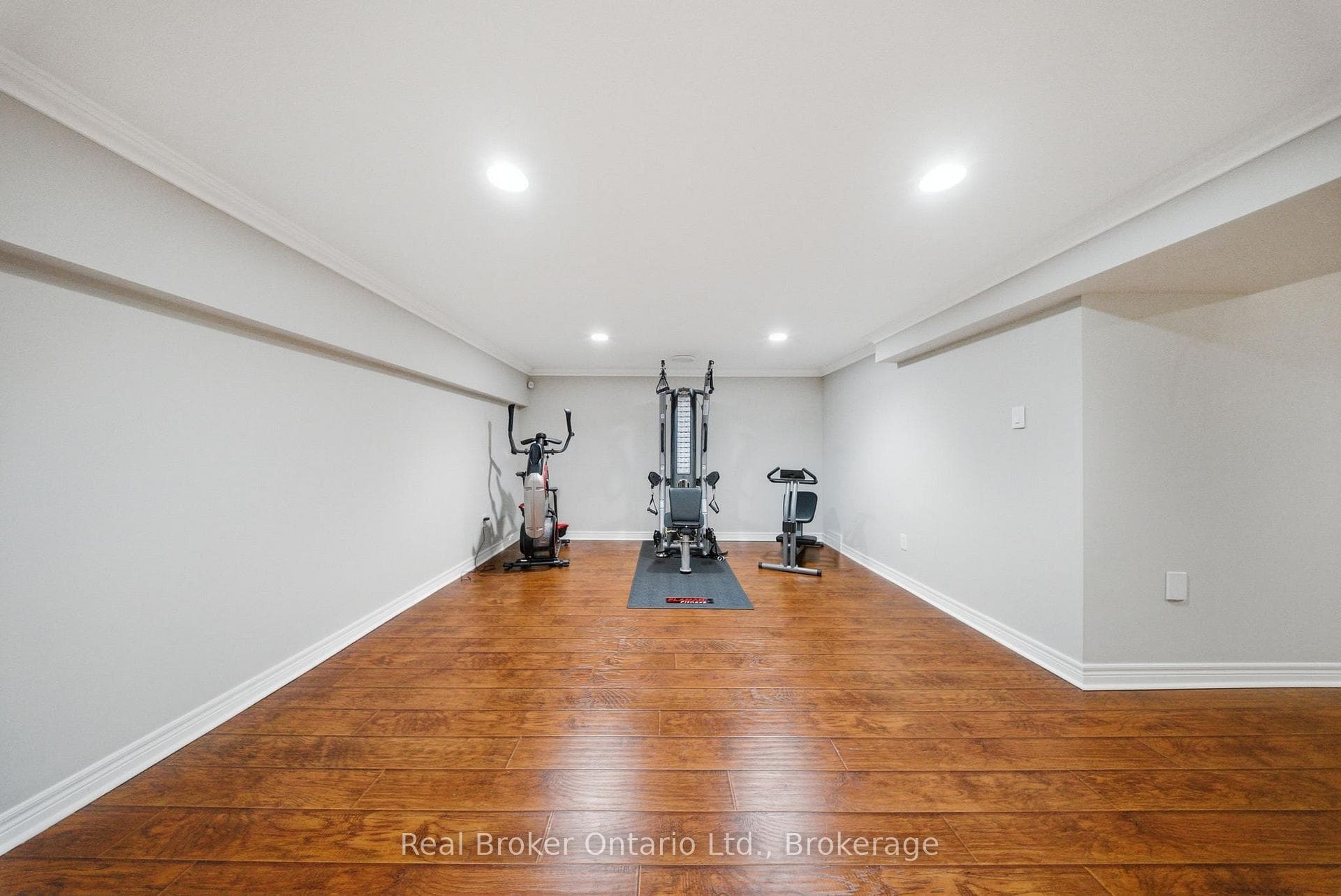383 North Shore Boulevard - Detached photo 38 of 46 in Burlington, Ontario