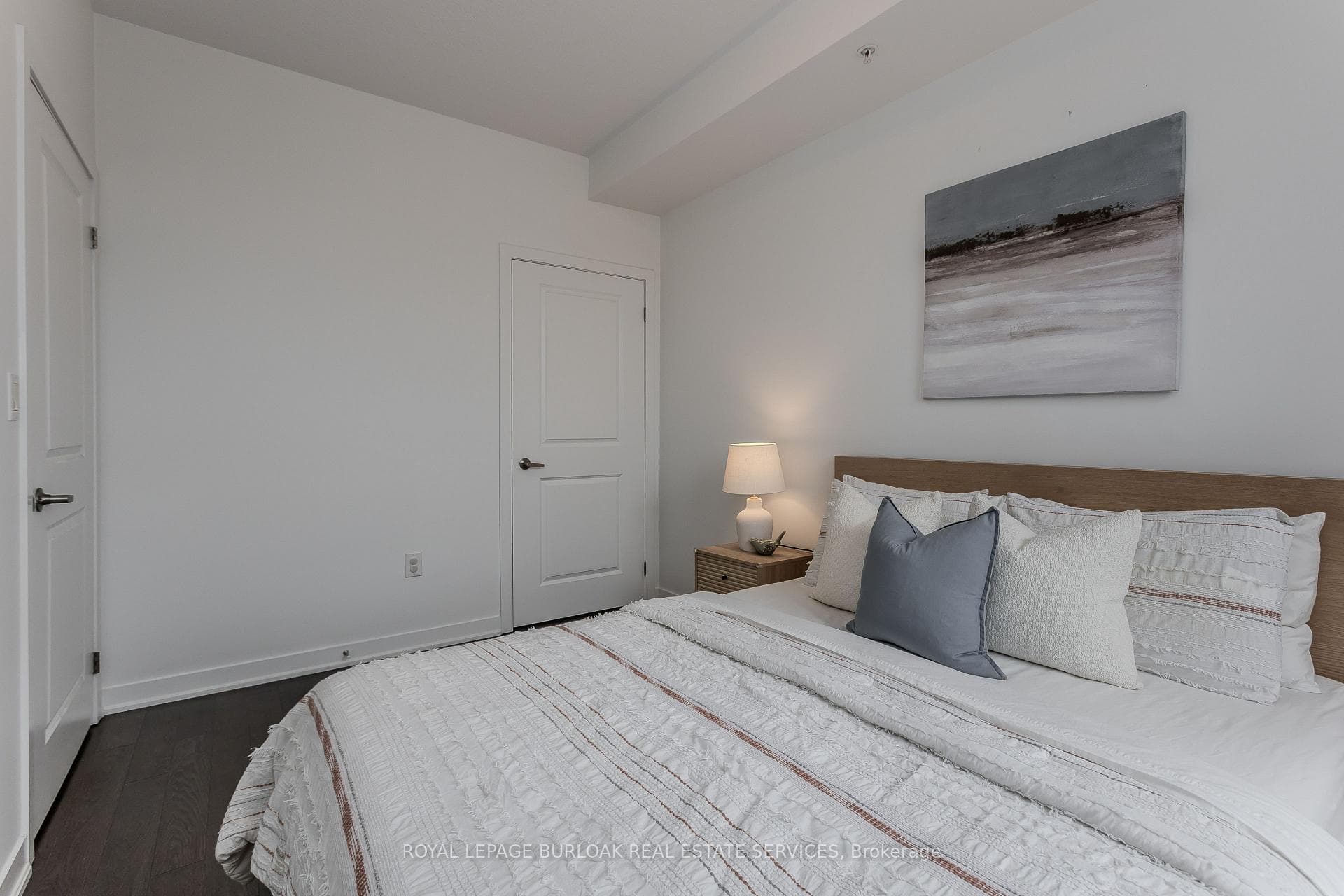5010 Corporate Drive Unit 307 - Condo photo 12 of 30 in Burlington, Ontario