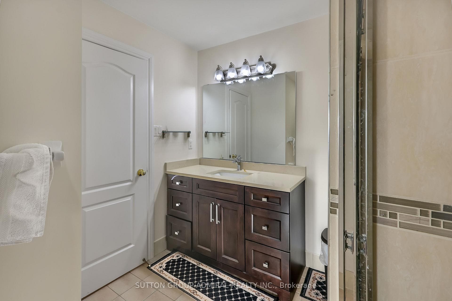 43 Newark Way - Detached photo 13 of 36 in Brampton, Ontario